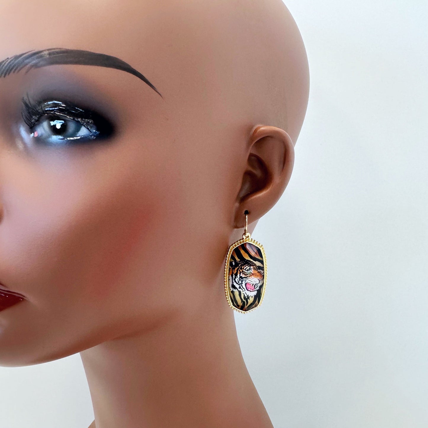 E1286 VER5298 Tiger Design Drop dangle Earrings