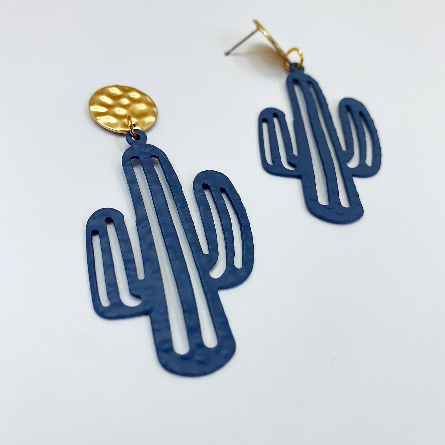 E0744 CCWCE01 Western Cactus Shape Metal Drop Dangle Post Earrings