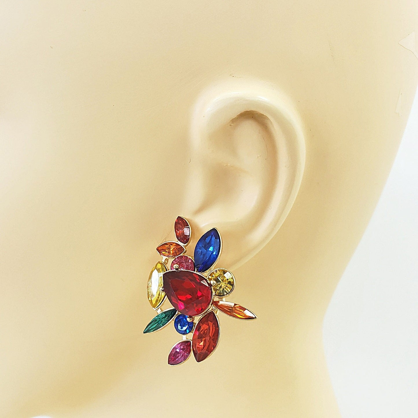 E0773 13-2727 RHINESTONES STUD STYLE POST EARRINGS
