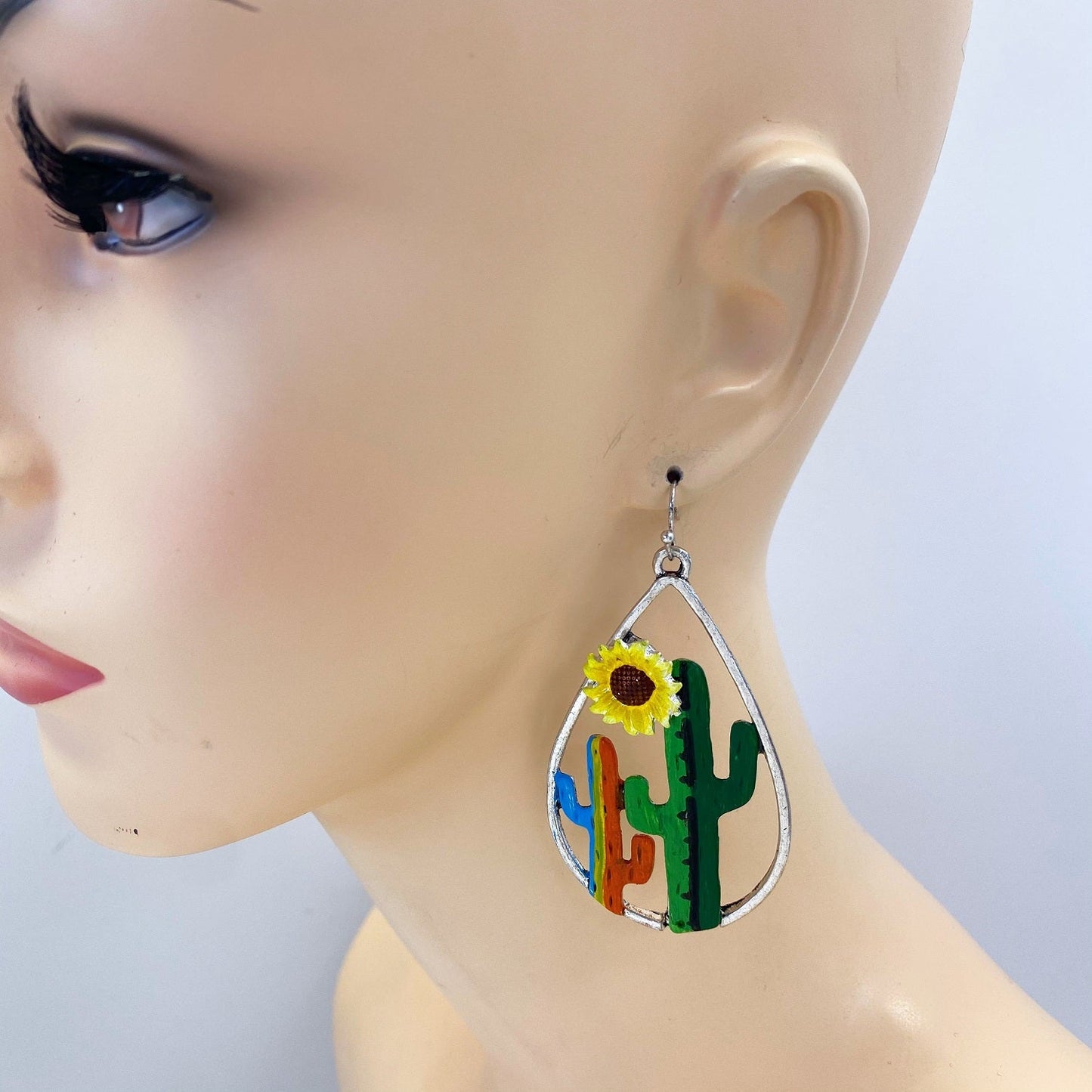 E1145 QE5915 Cactus Teardrop Shape Drop Dangle Earrings