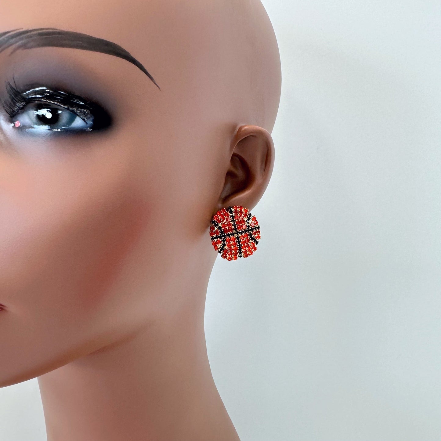 E1361 27944 Circle Post Earrings