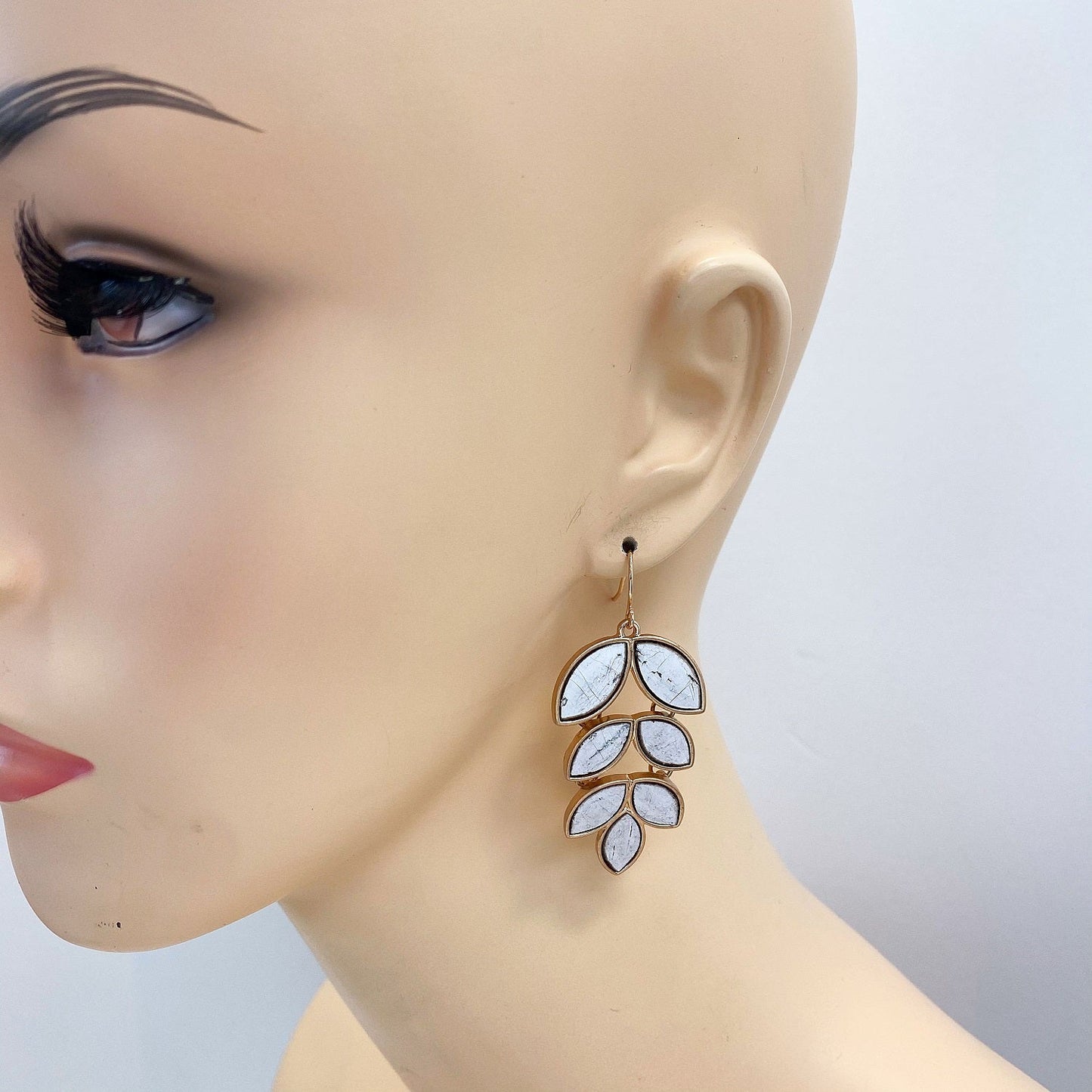 E0799 13-4047 LEAVES BRANCH DROP DANGLE HOOK EARRINGS