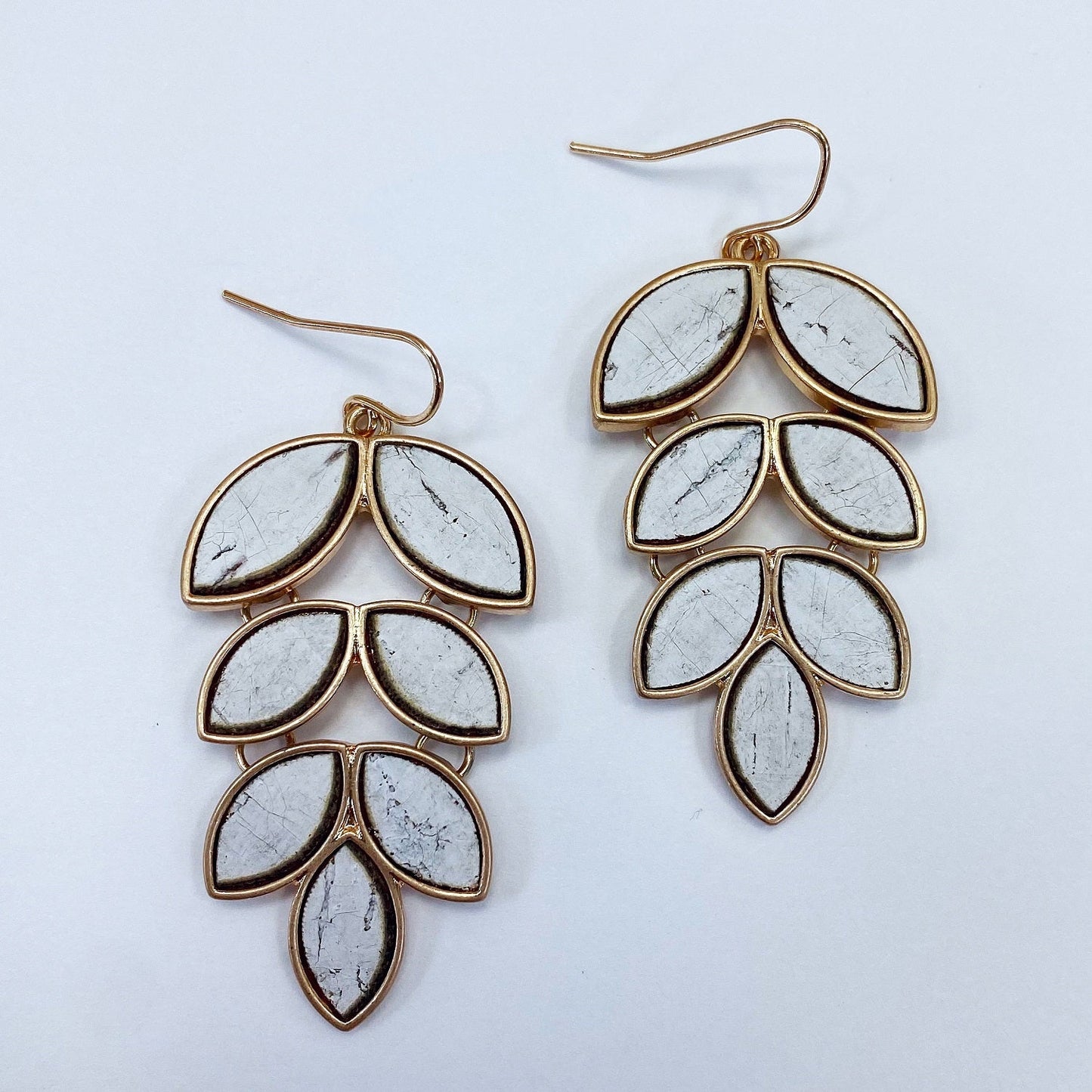 E0799 13-4047 LEAVES BRANCH DROP DANGLE HOOK EARRINGS