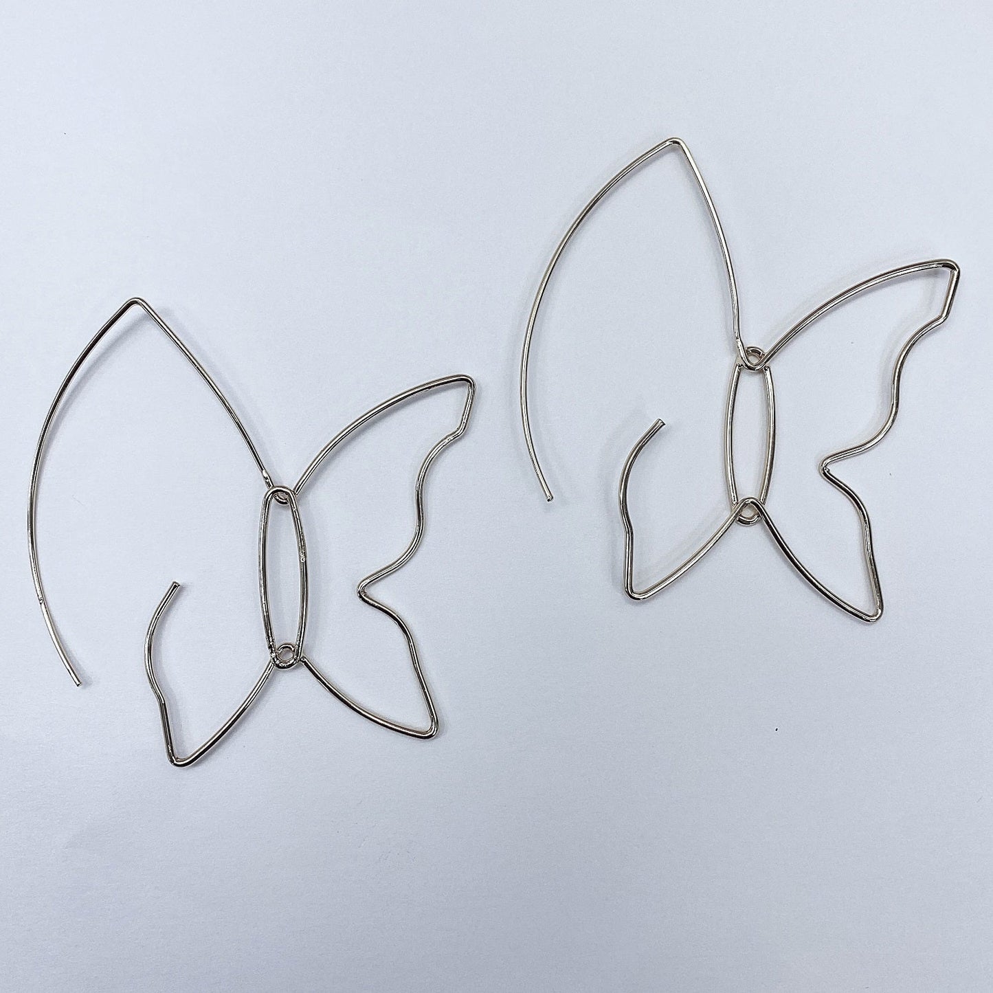 E1370 13 2965 Butterfly Drop Hook Earrings