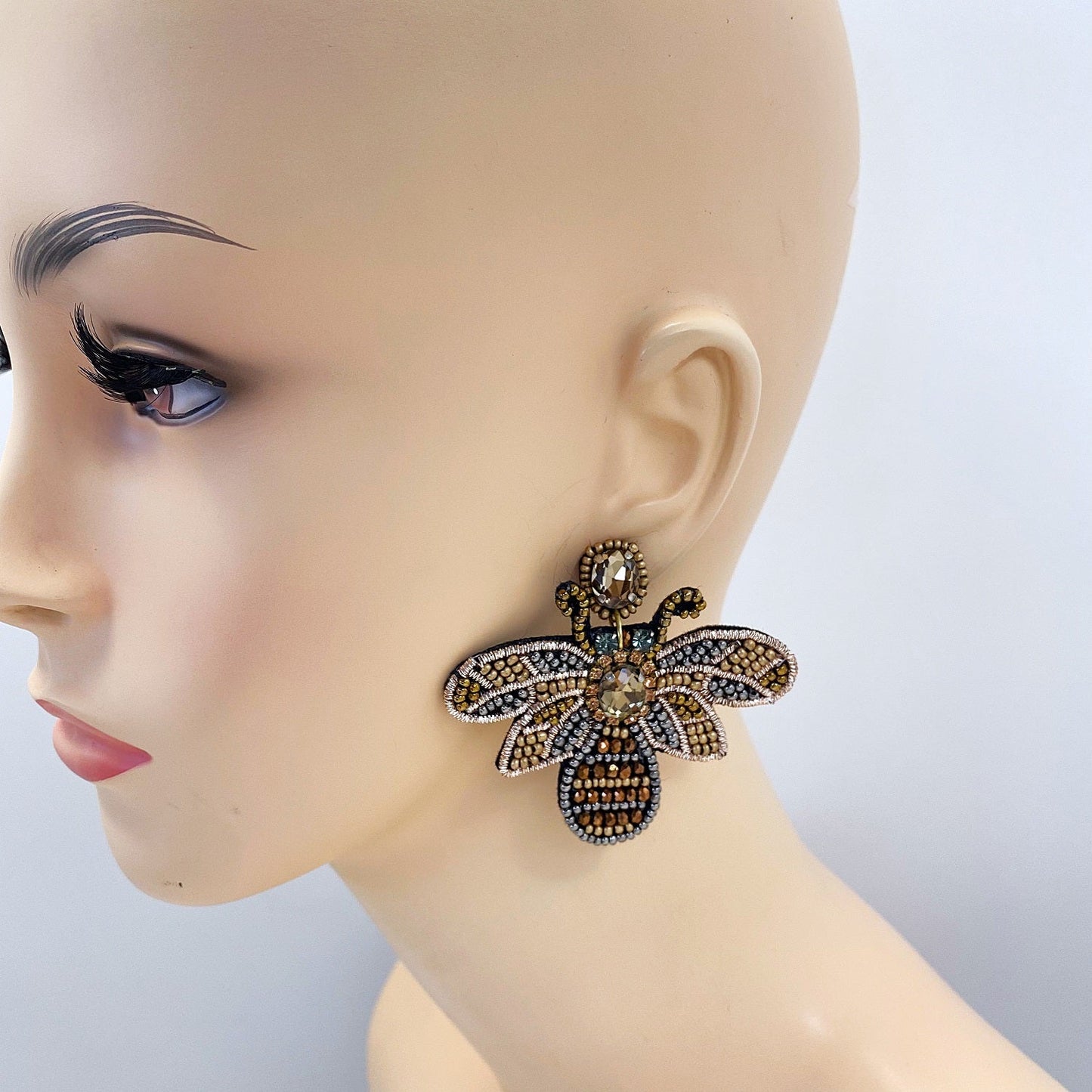 E0845 13-2921 Beaded Bee Shape Drop Dangled Post Earrings