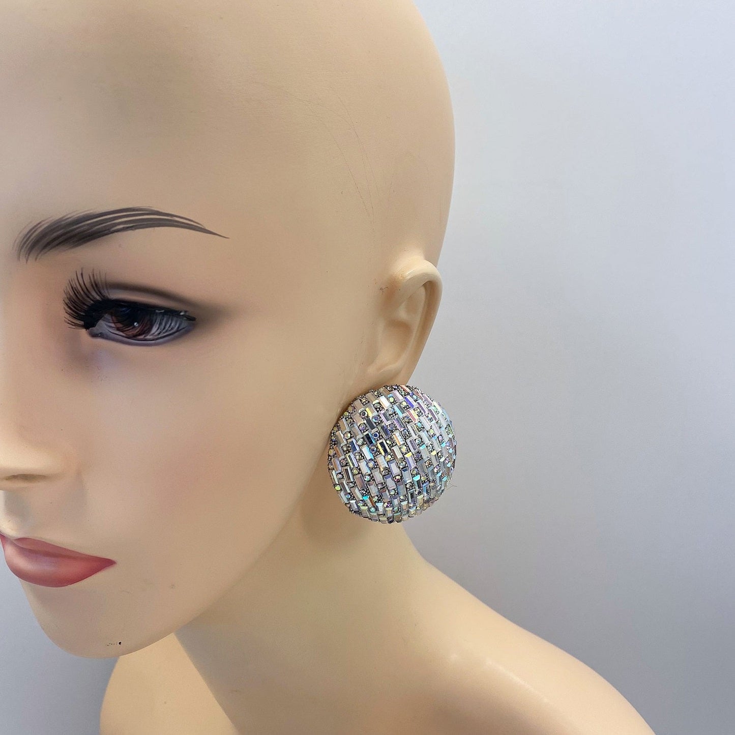 E0876 KE2346 RHINESTONES BUTTON STUD STYLE POST EARRINGS