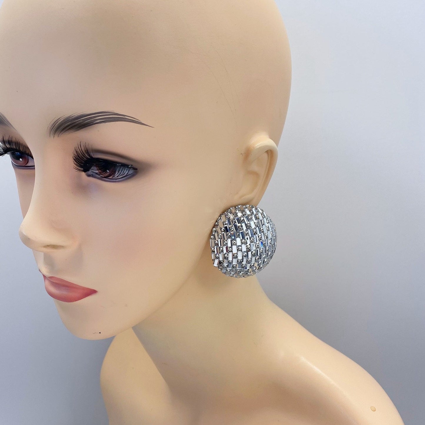 E0876 KE2346 RHINESTONES BUTTON STUD STYLE POST EARRINGS
