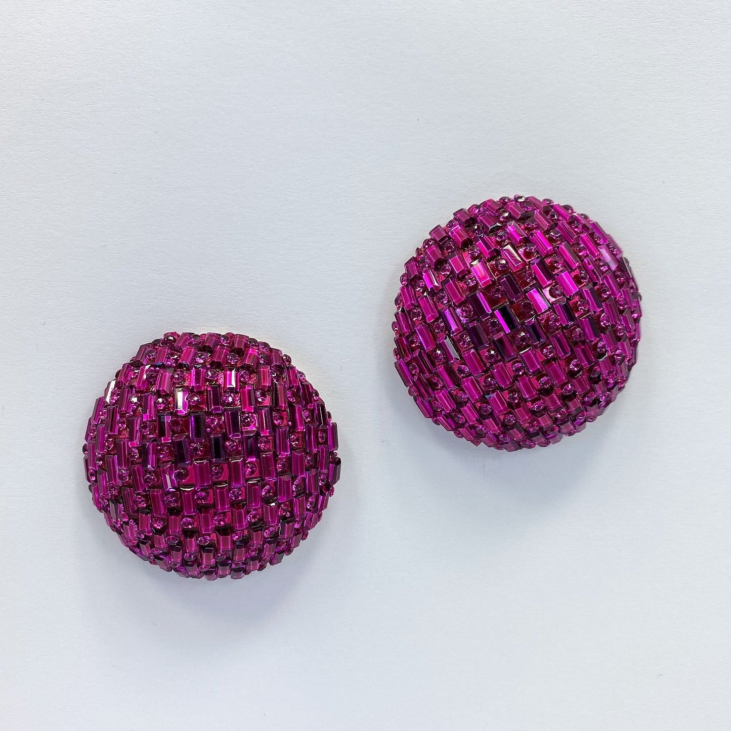 E0876 KE2346 RHINESTONES BUTTON STUD STYLE POST EARRINGS