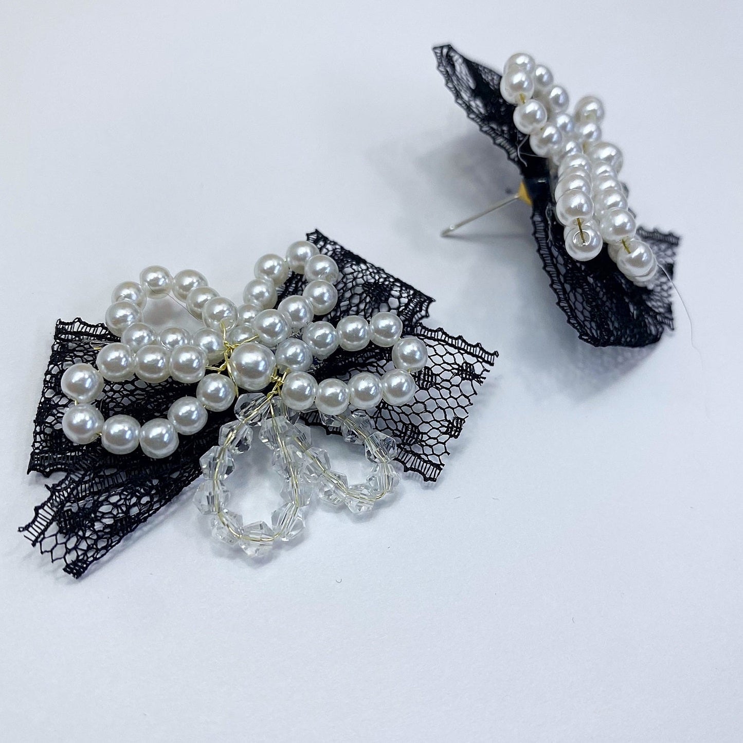 E0930 CCRBPE01 Ribbon Bowtie Drop Post Earrings