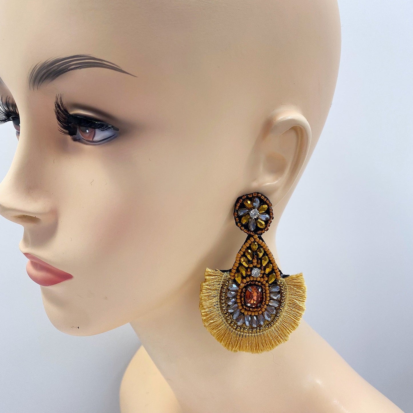 E0931 13-2743 Beads Tassel Teardrop Shape Drop Post Earrings