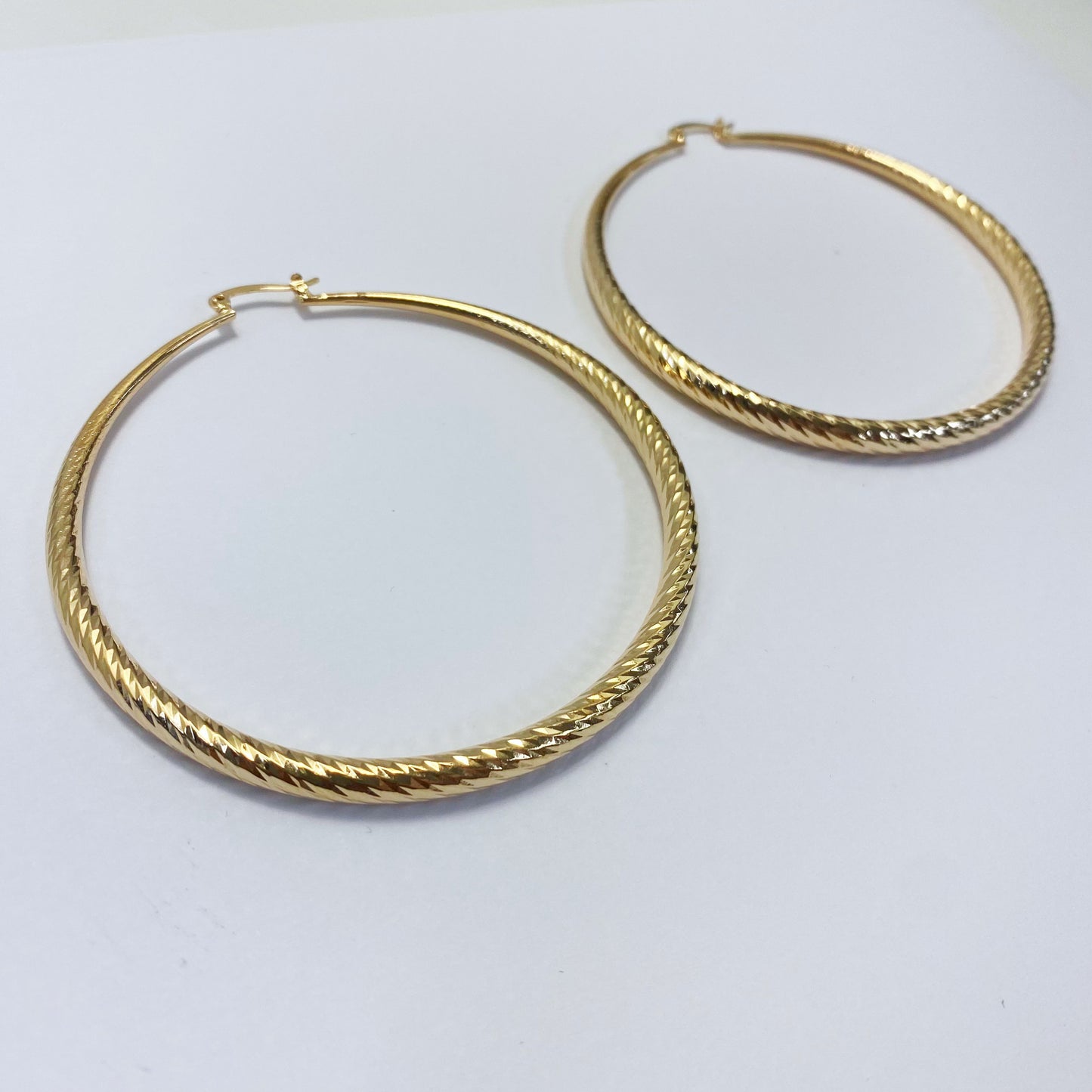 E0825 KE7302-80 Metal Hoop Earrings