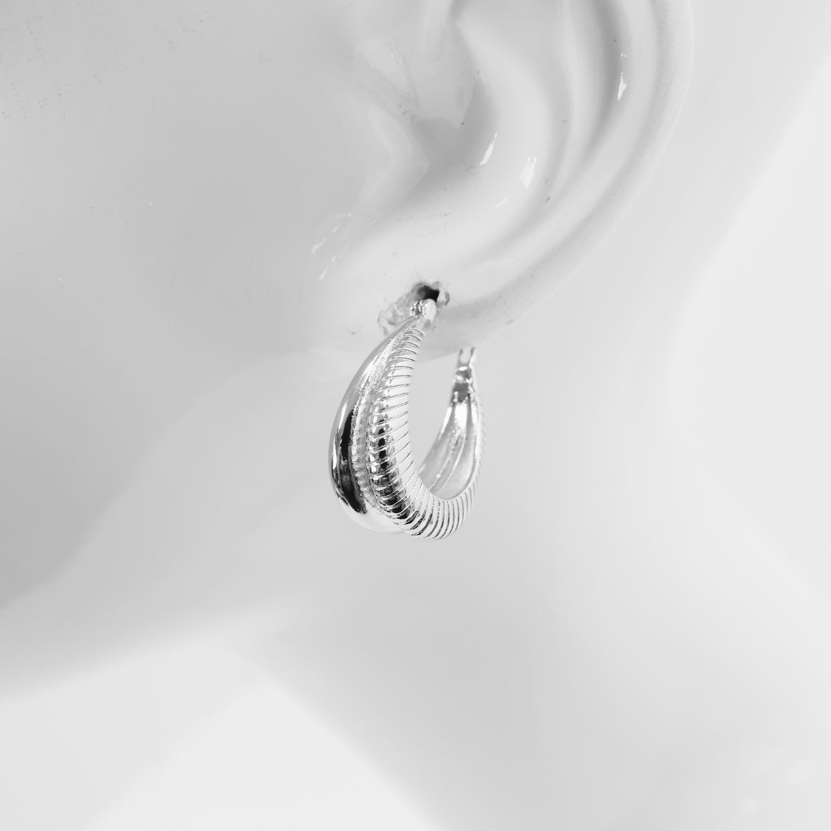 Ribbed Teardrop Hoop Earrings