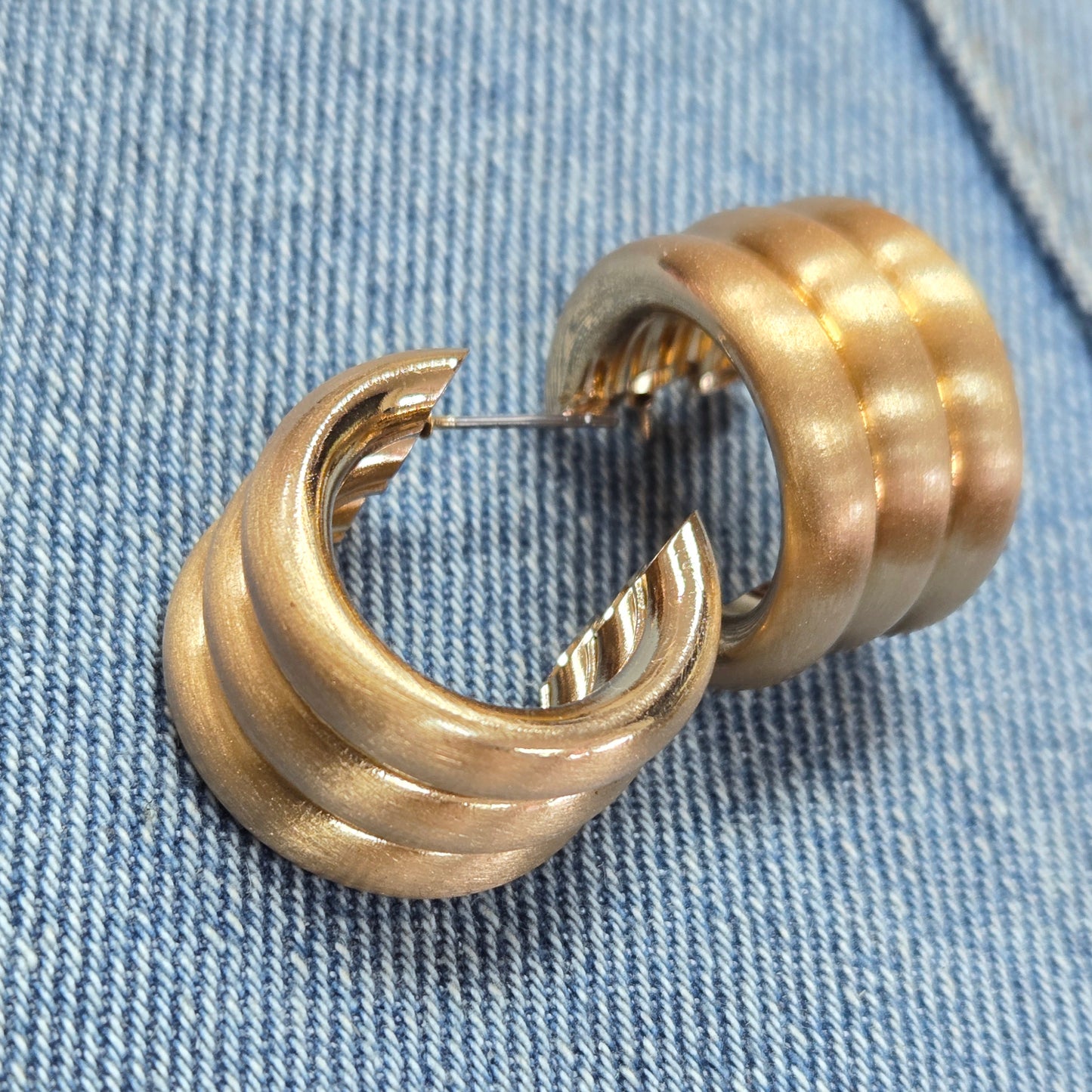 E1381 EW3352 Circle Drop Post Hoop Earrings