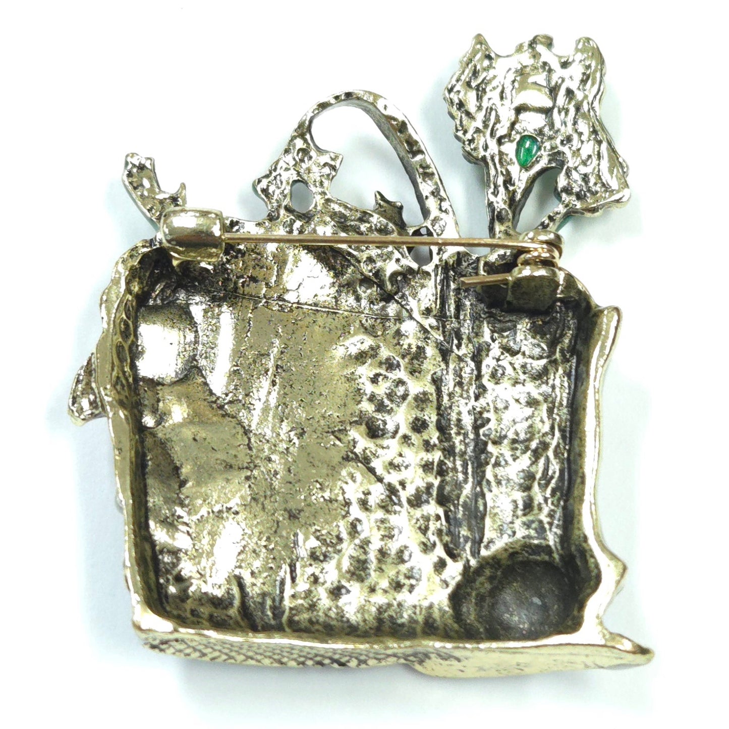 BR0254 | Market Basket Brooch | GBR1234