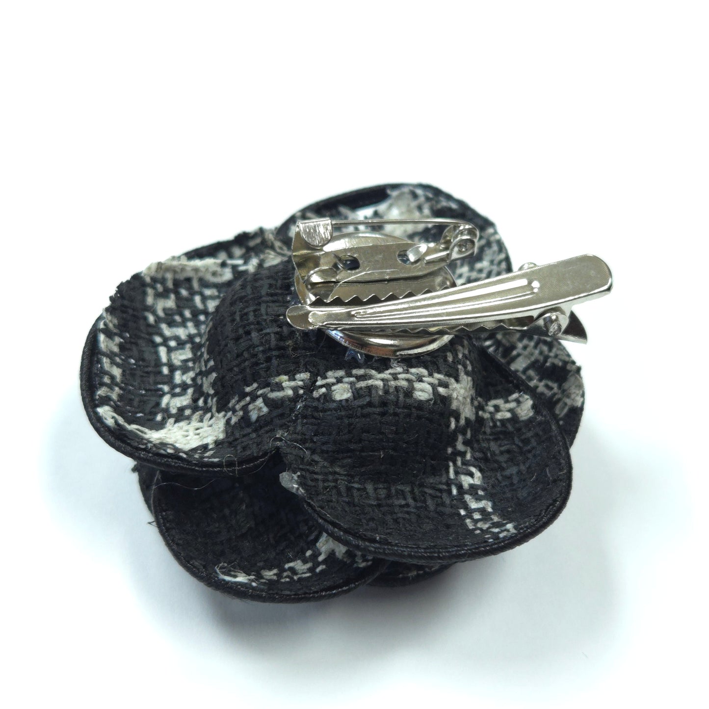 BR0298 | Floral Lace Statement Brooch | GBR1274