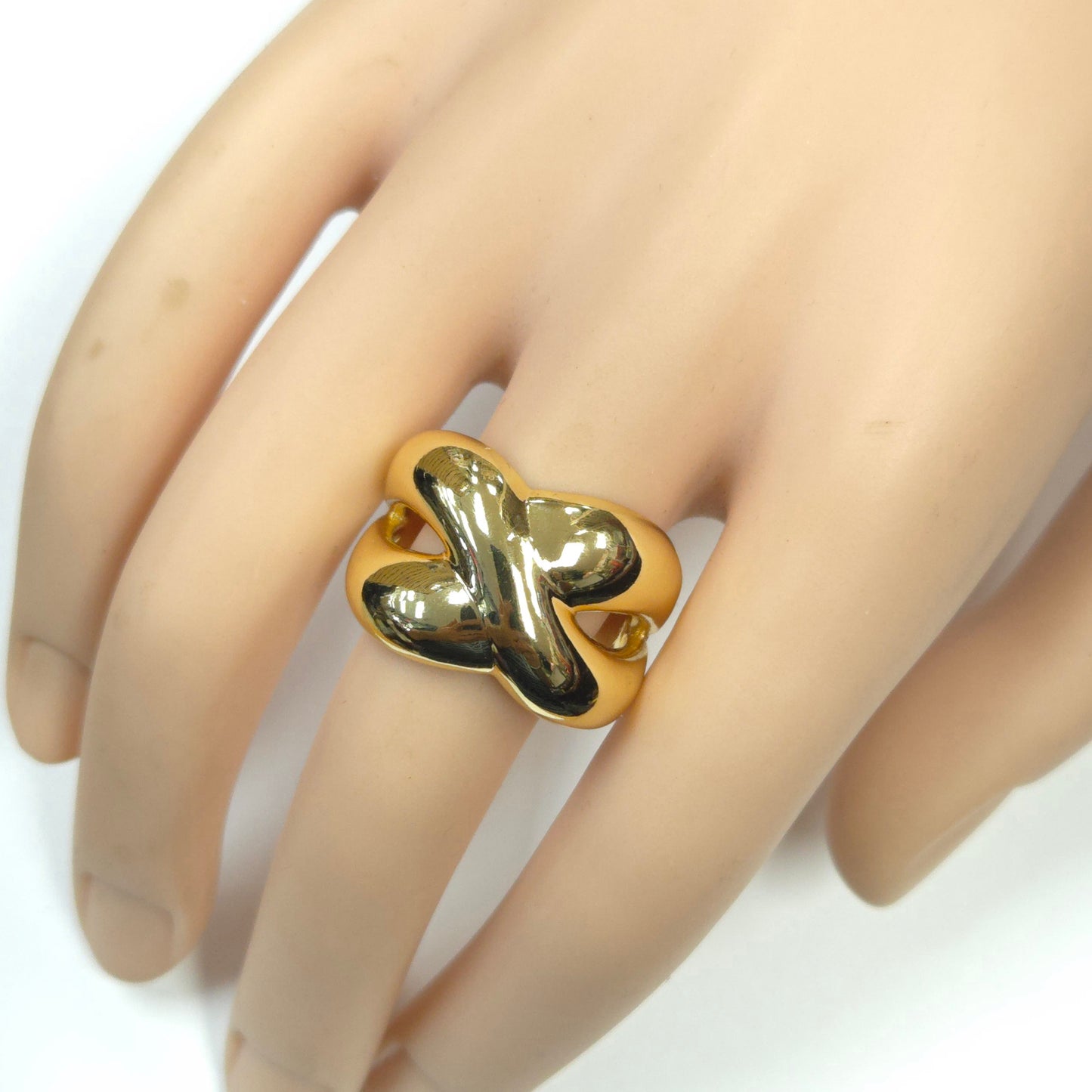 R0072 | Interlocking Crossover Ring | GR1323
