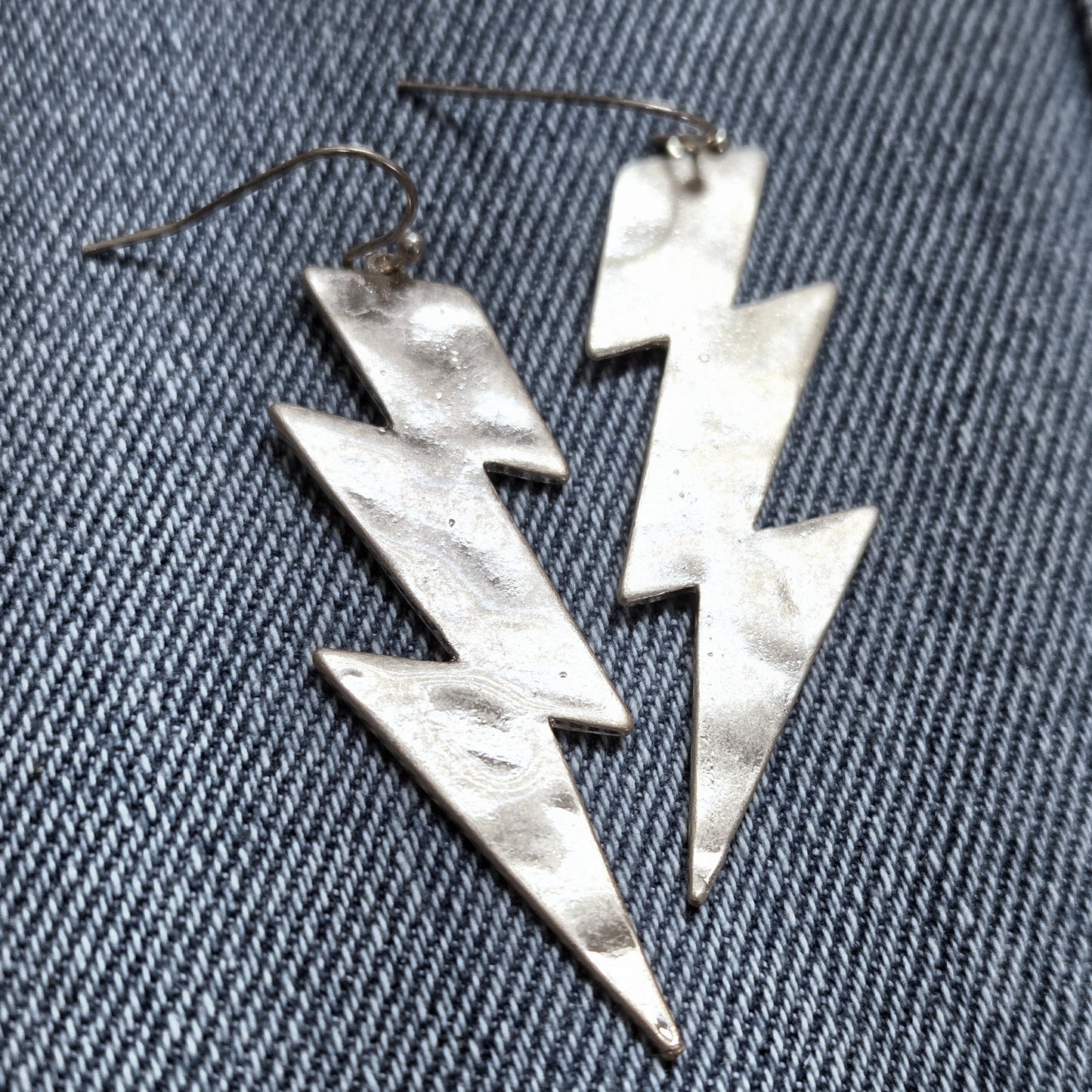 E1152 HE1723 Lightning Bolt Design Drop Dangle Hook Earrings