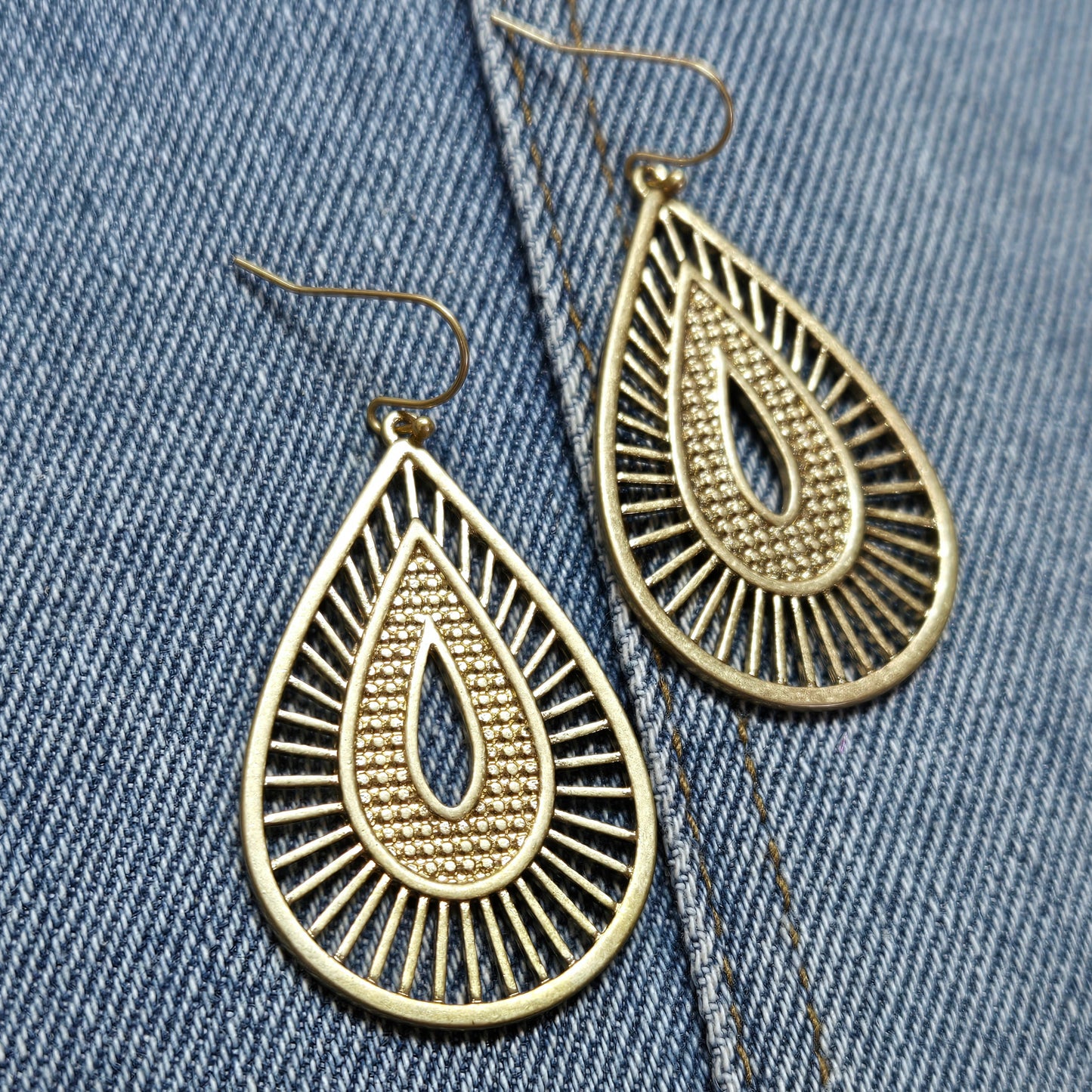 E1115 HE1735 Teardrop shape Drop Dangle Earrings