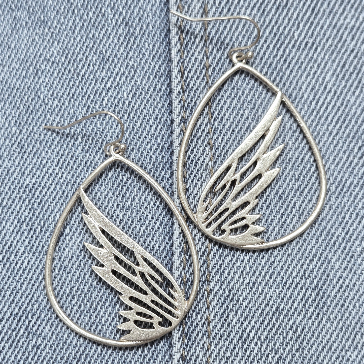 E1269 HE2384 Wing Teardrop Drop Dangle Earrings