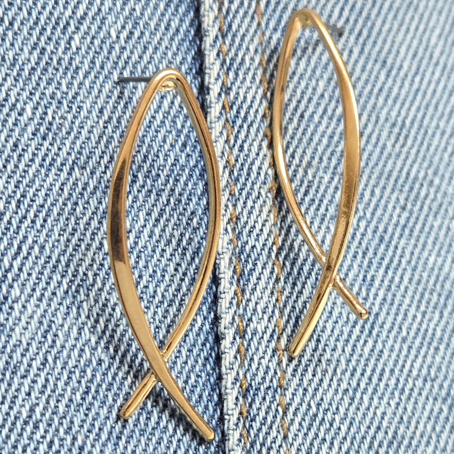 E1093 HE2480 Christian Fish Sign Drop Earrings