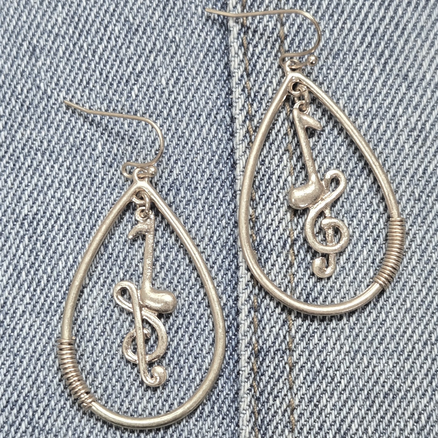 E1097 HE2629 Music Note Teardrop Drop Dangle Earrings