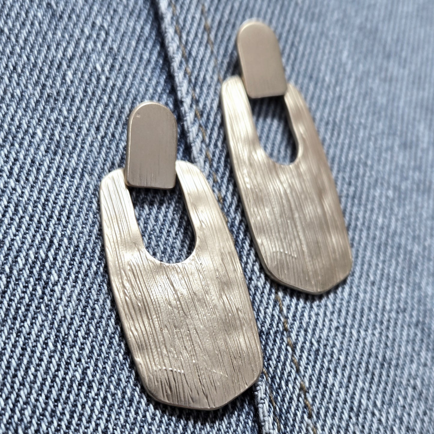 E1161 HE2951 Door Knocker Design Drop Earrings