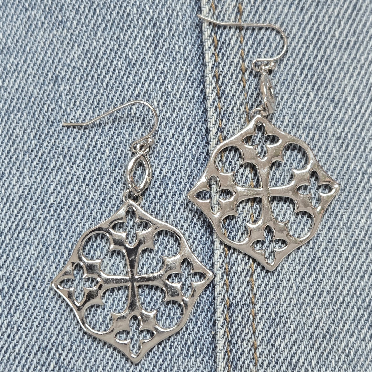 E1175 HE3523 Drop dangle Hook Earrings