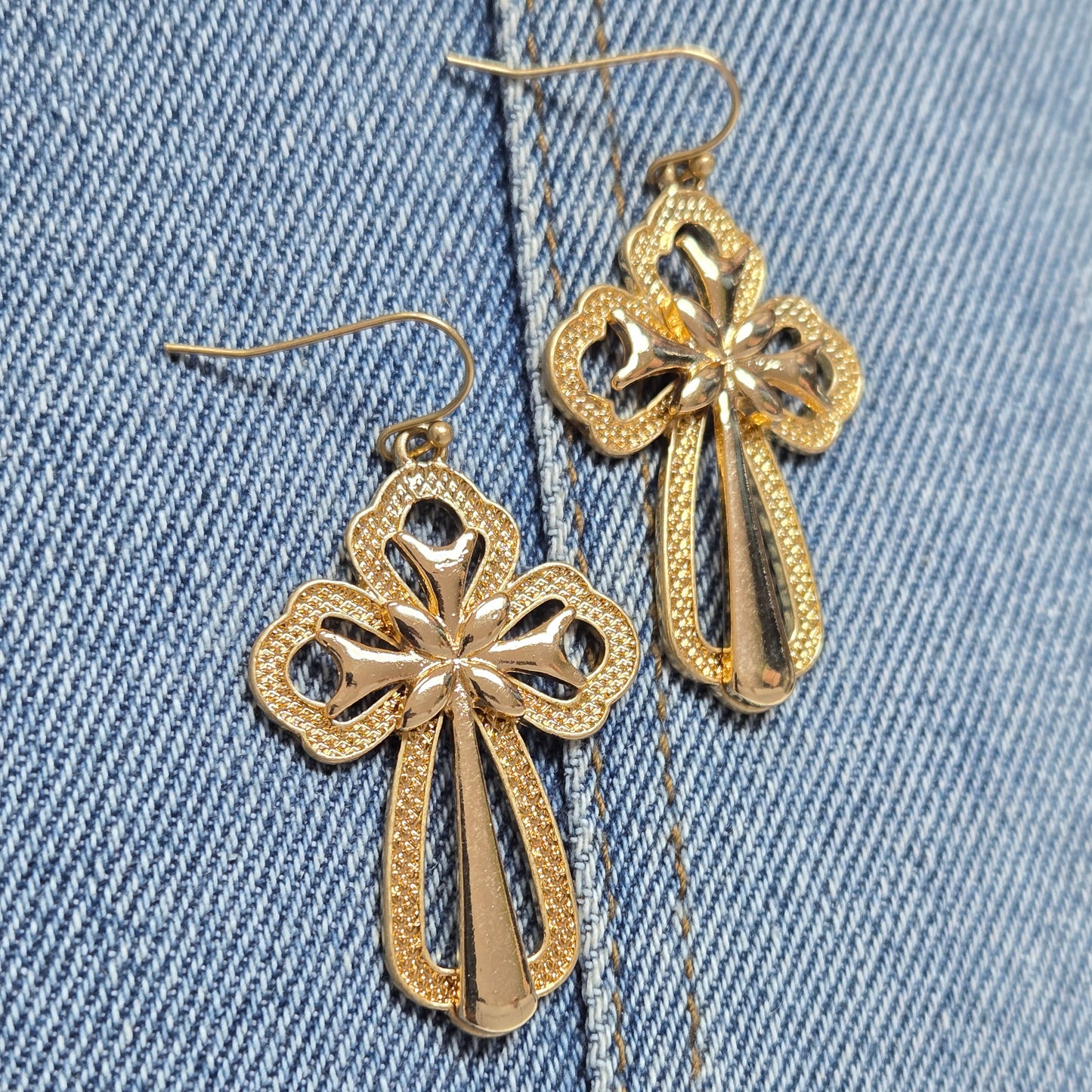 E1091 HE3529 Cross Design Drop Dangle Hook Earrings