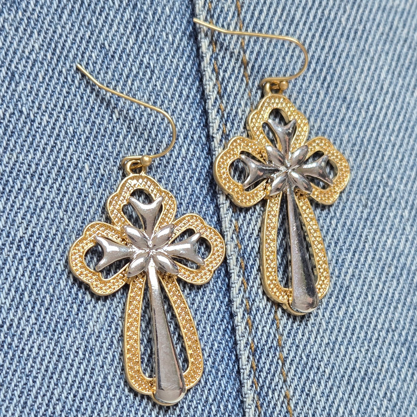 E1091 HE3529 Cross Design Drop Dangle Hook Earrings
