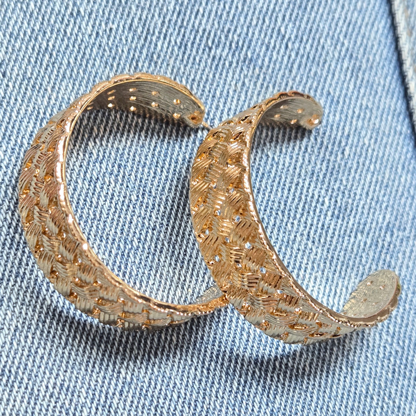E1324 IE7601 Drop Post Hoop Earrings