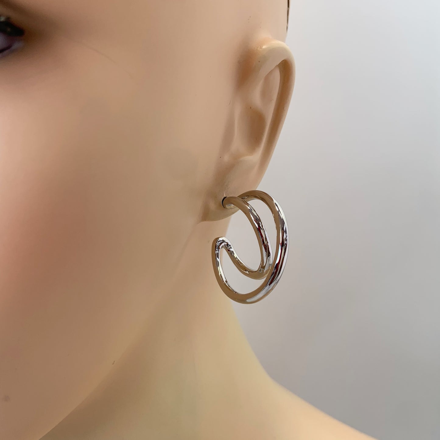 E0105 | Double Sculptural Hoop Earrings | 28575