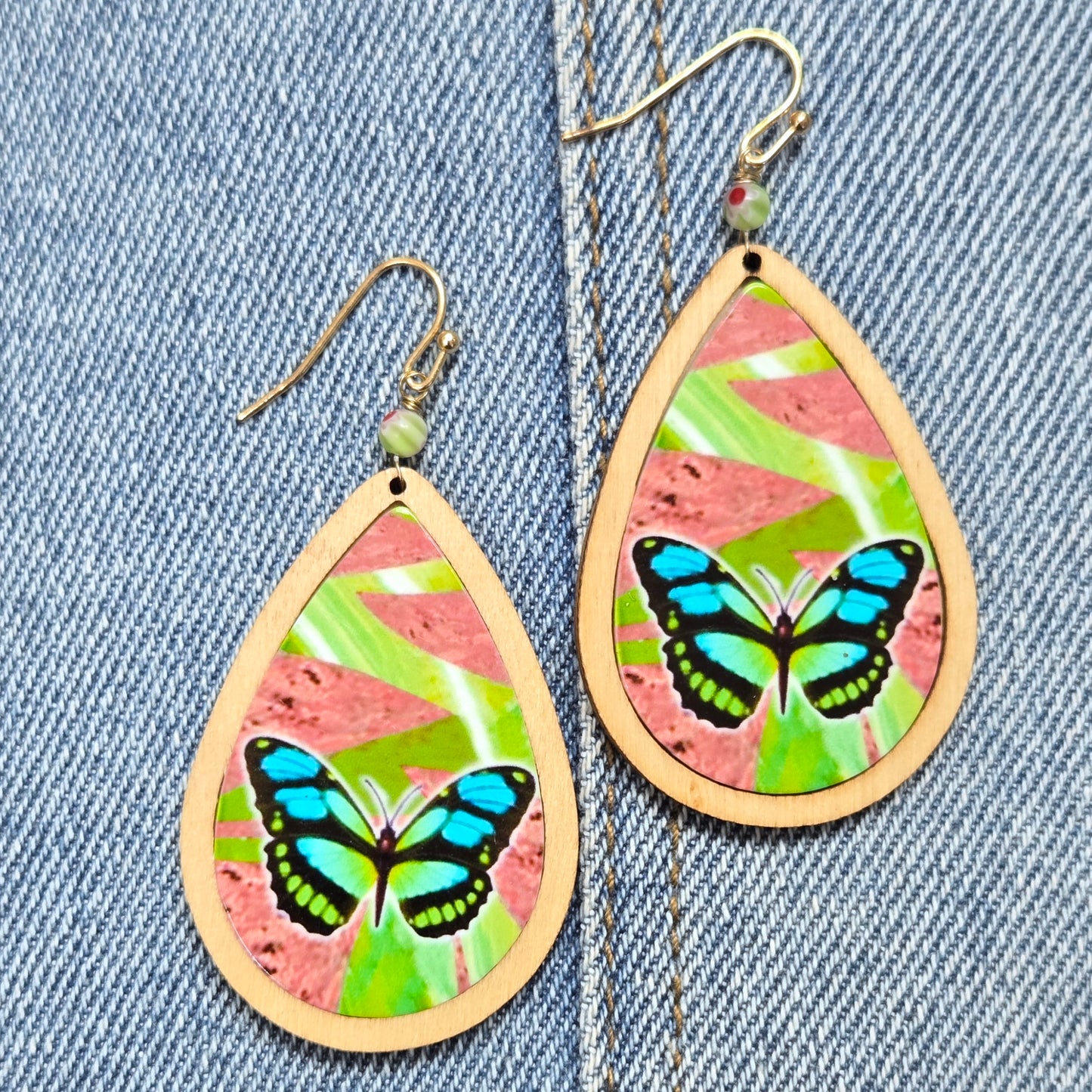 E1200 JCE3554 Butterfly Design Teardrop Dangle Wooden Earrings