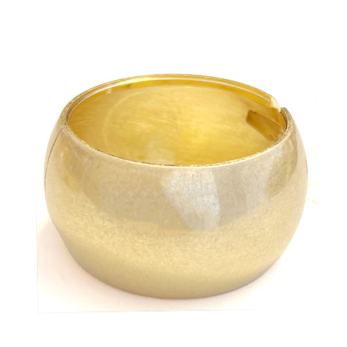 B0525 | Wide Hinge Bangle Bracelet | KB2315