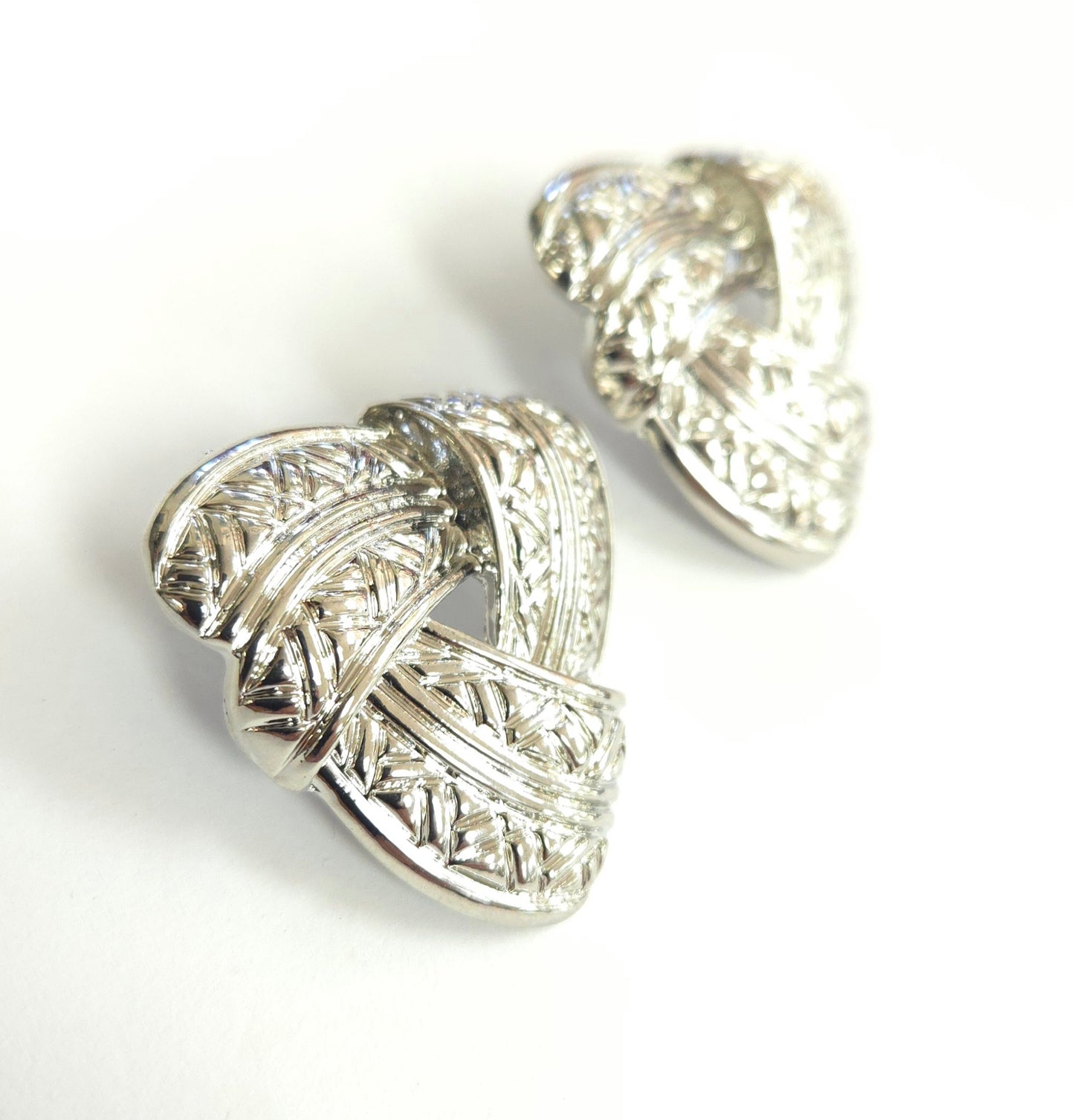 E1702 KE4291 Drop Post Earrings