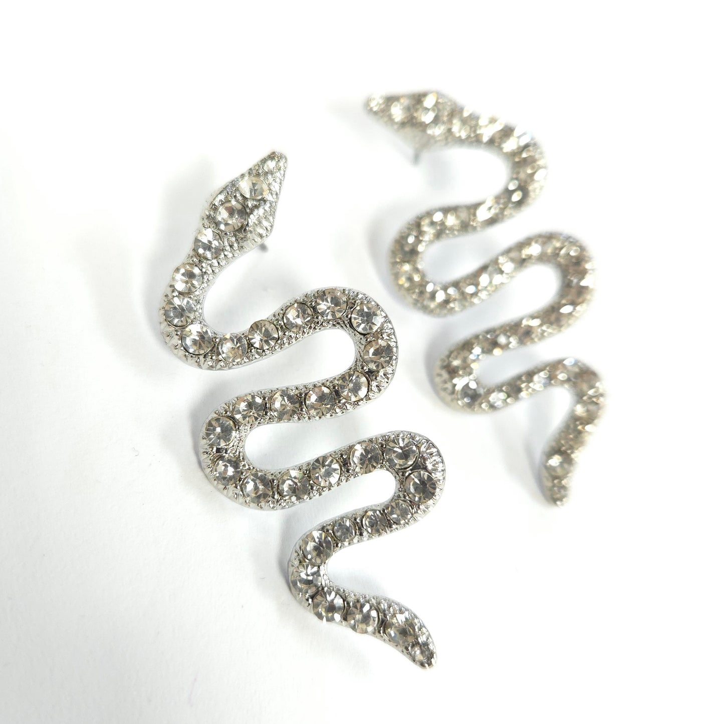 E1674 KE5145 Snake Drop Earrings