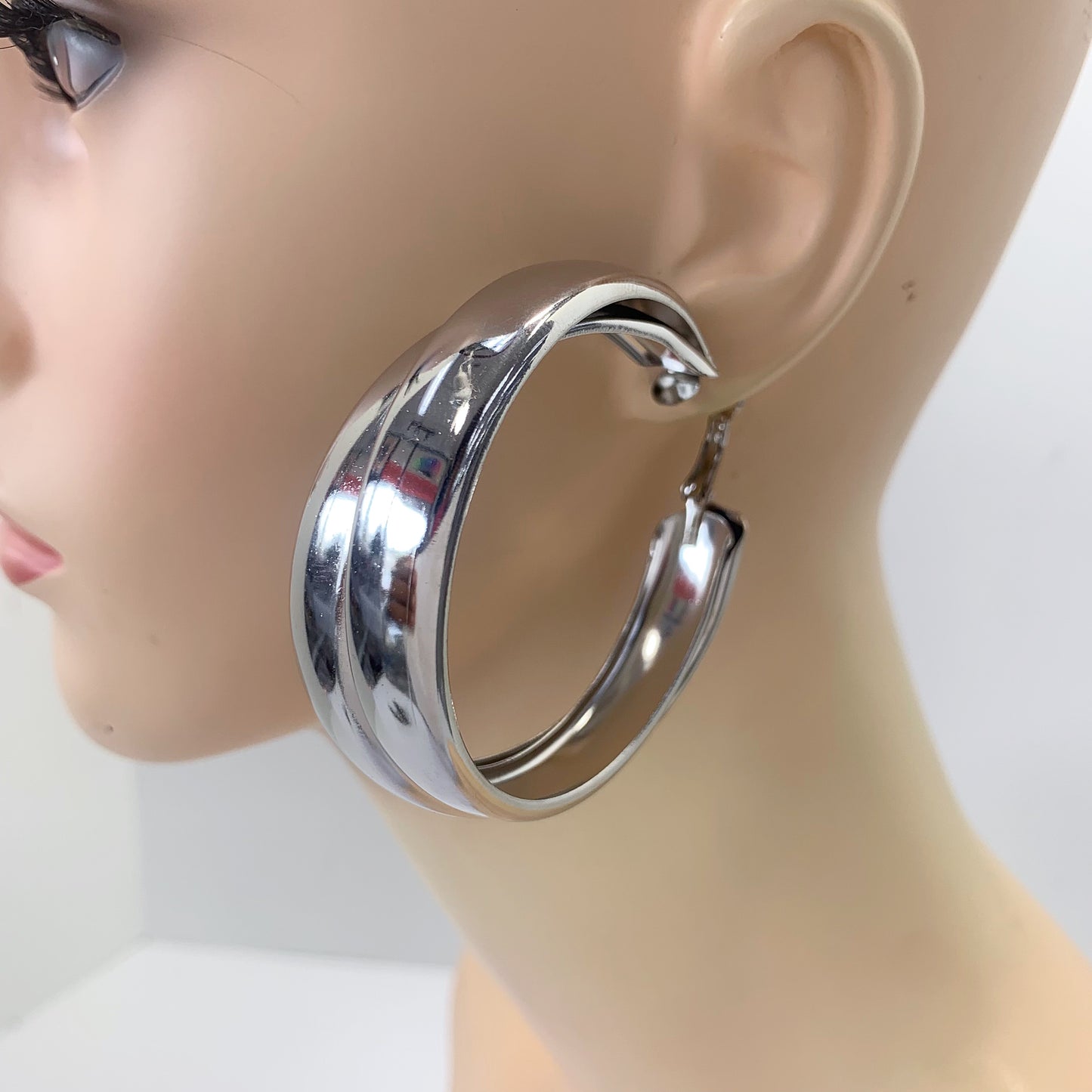 Wide Sculpted Hoop Earrings | E0007