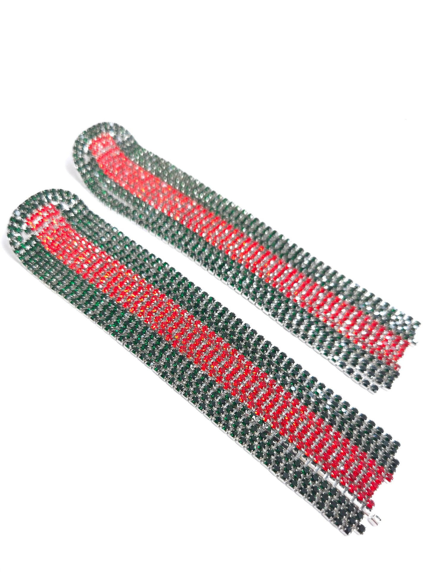 Two chain brush scrubbers with red and green stripes on a white background