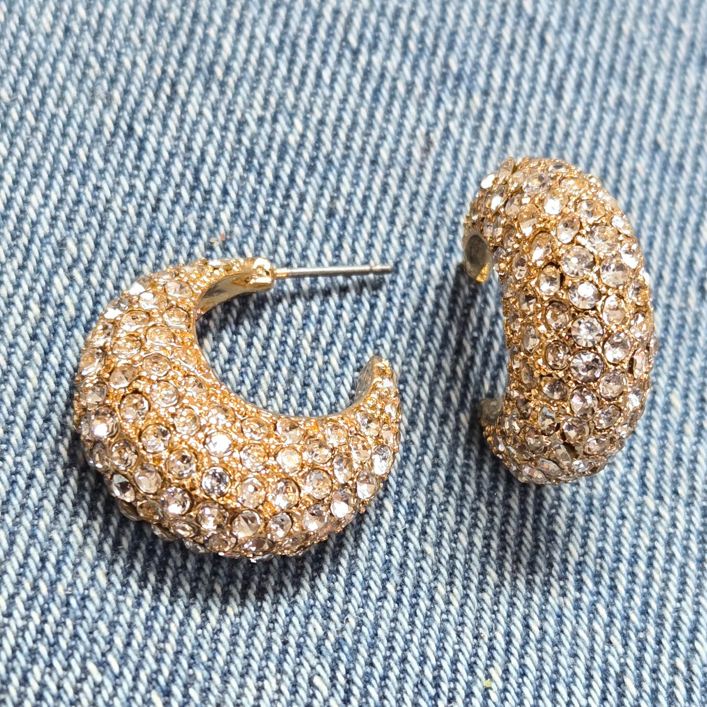 E1307 ME11041 Mini Hoop Style Earrings