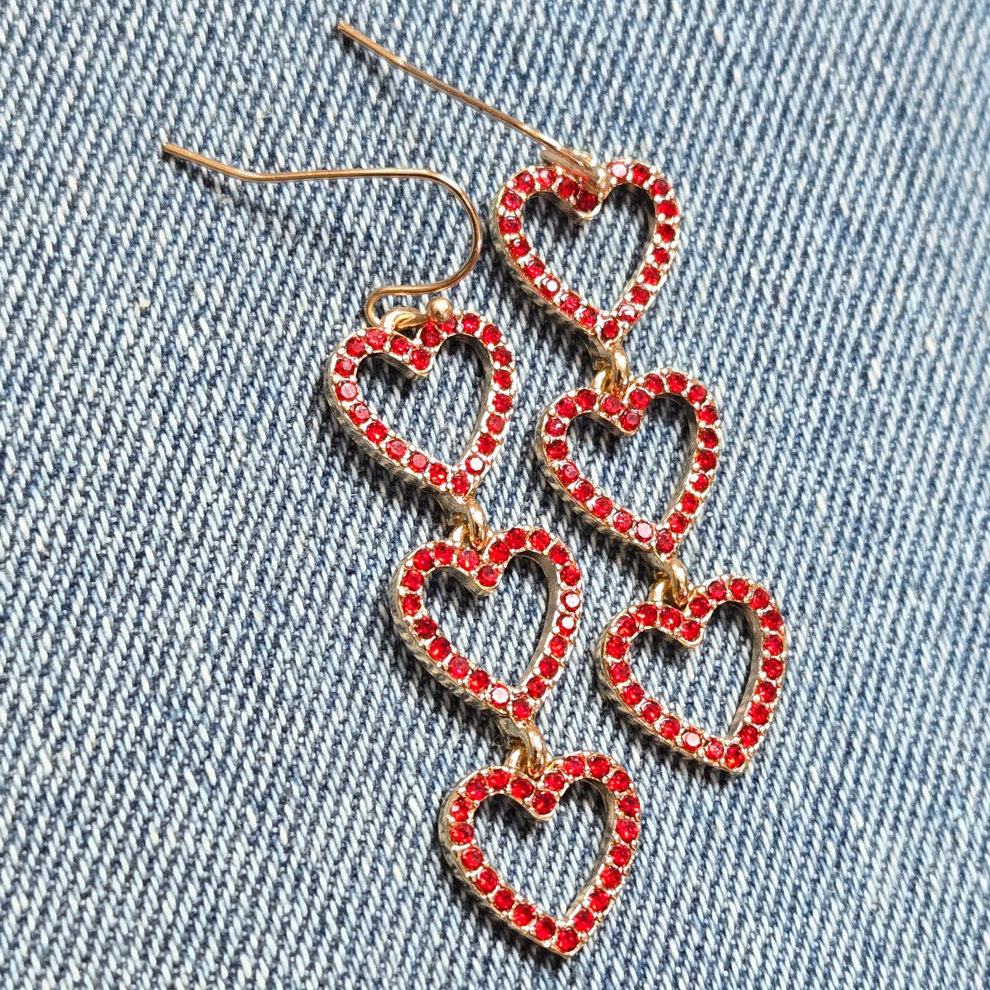 E1317 ME11146 Heart Love Shapes Dangle Earrings