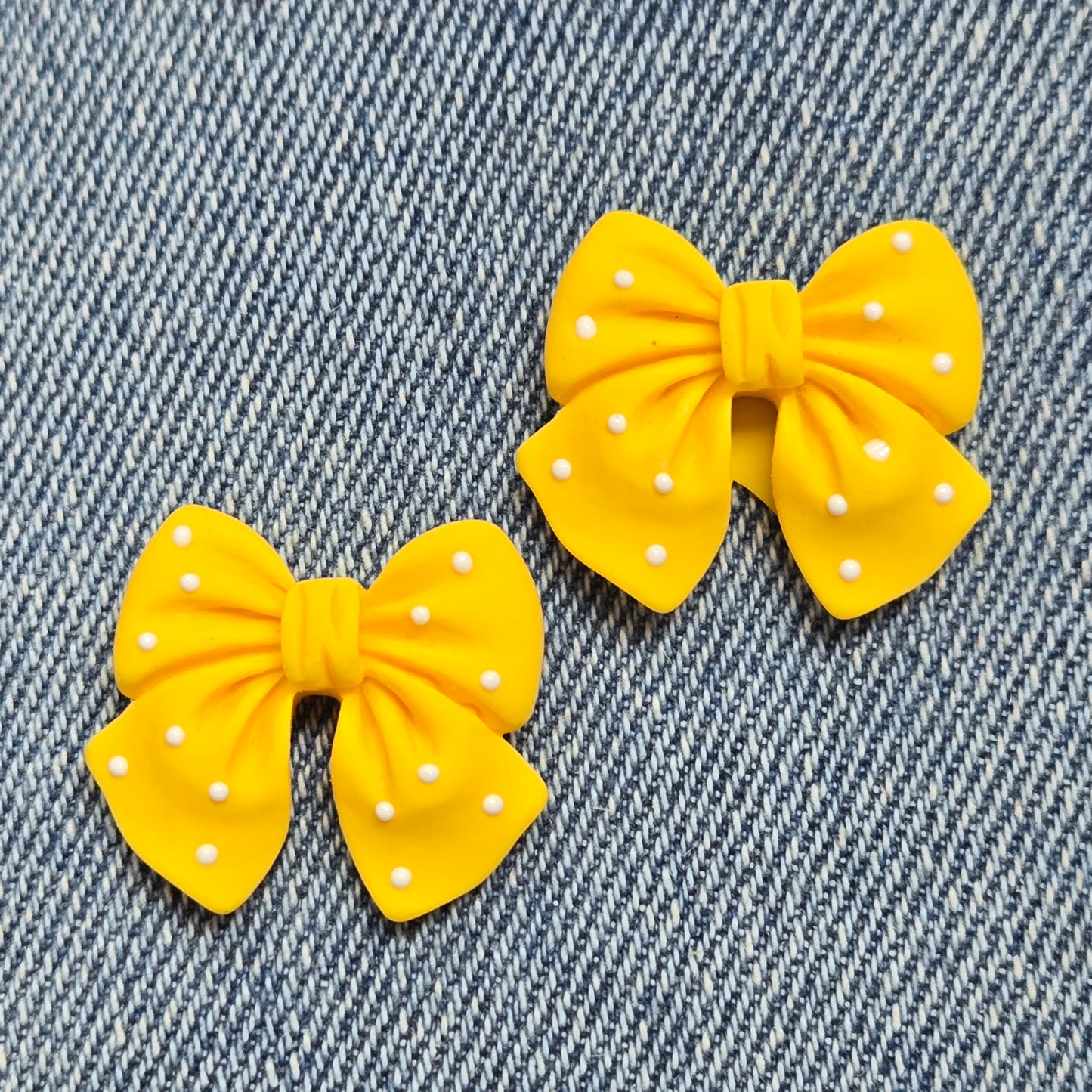 E1362 ME90741 Bowtie Stud Earrings