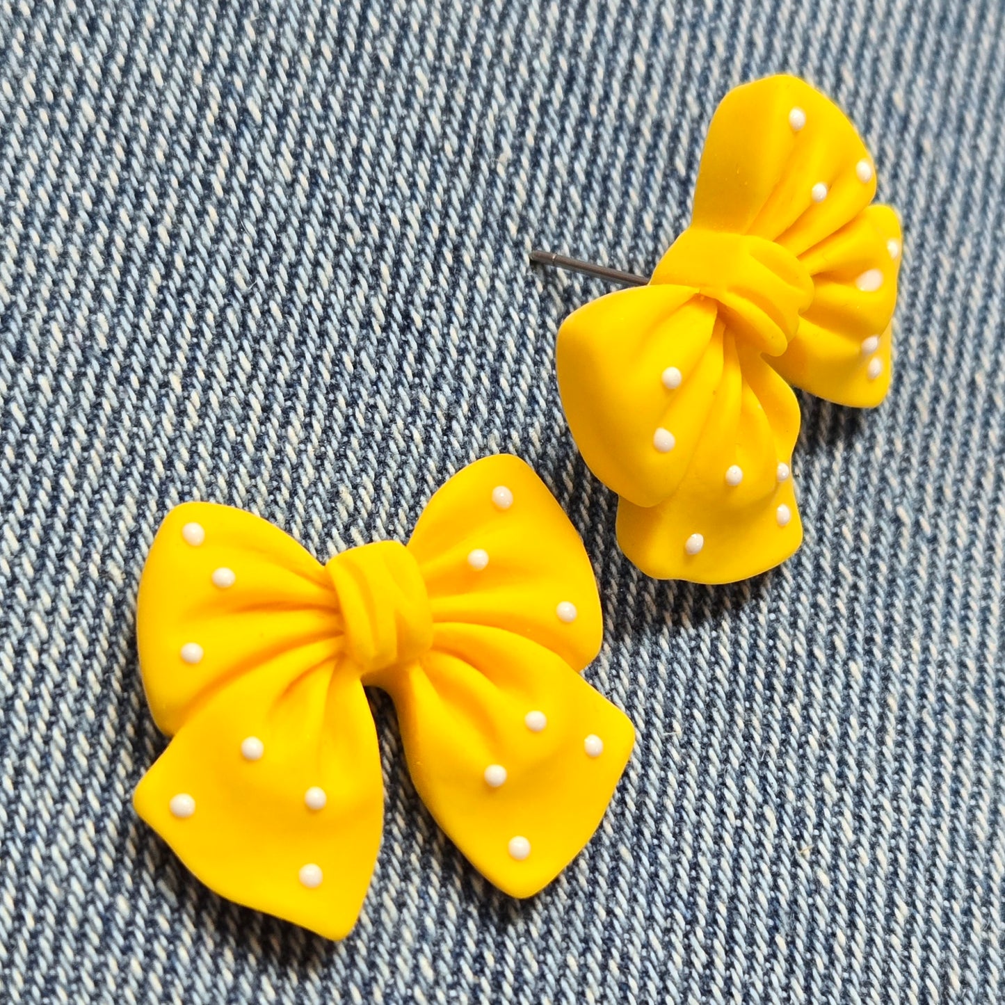 E1362 ME90741 Bowtie Stud Earrings