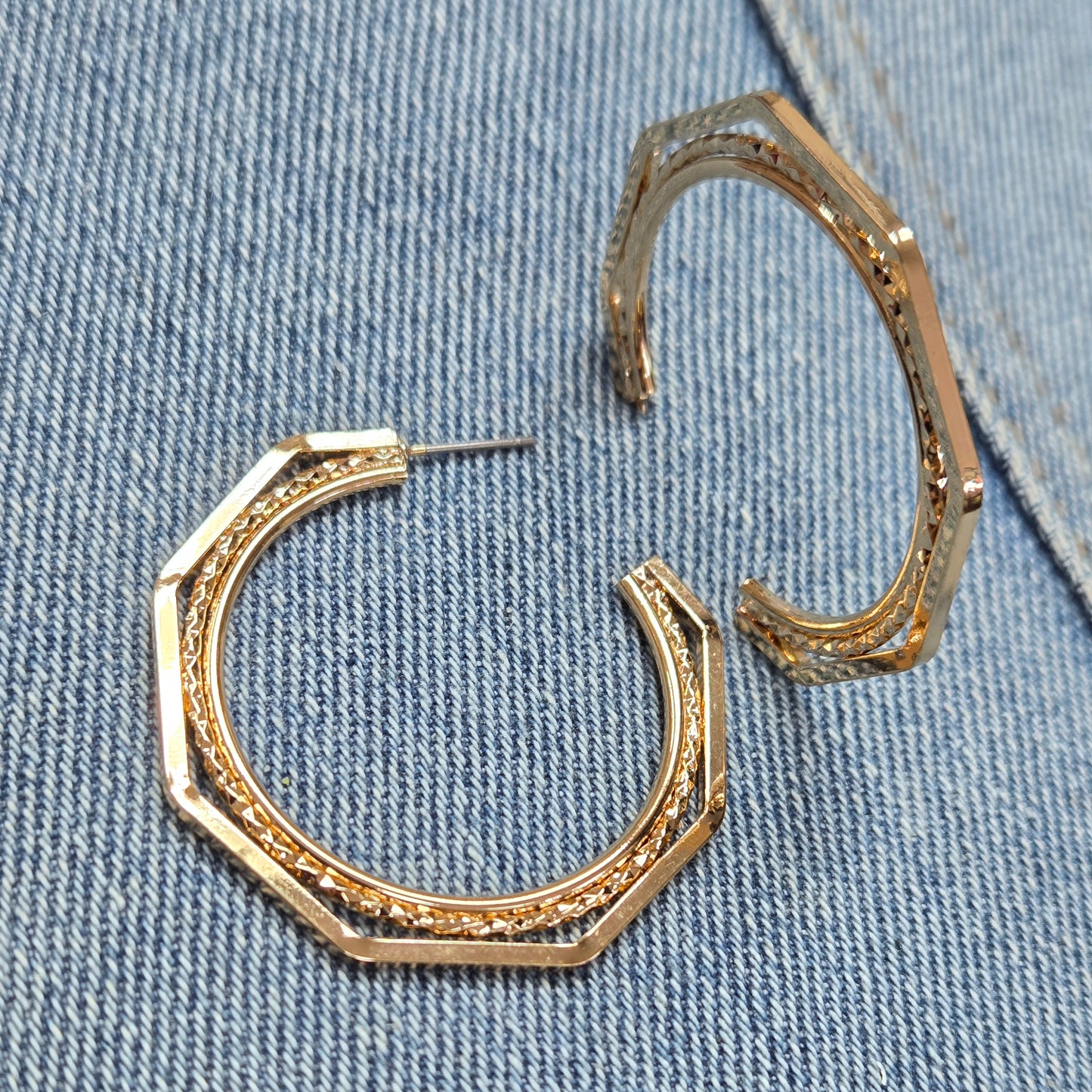 E1340 ME91258 Drop Post Hoop Earrings