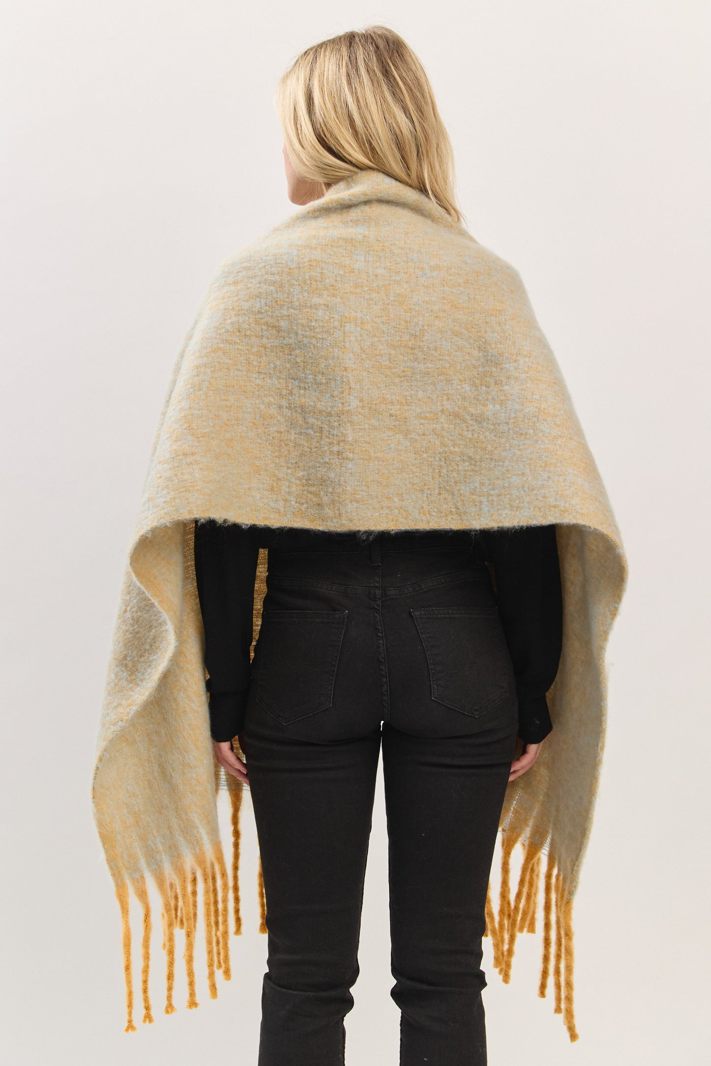 S0002 MS0450 SCARF