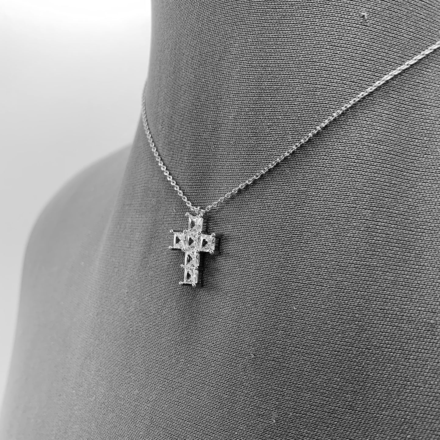 Cubic Zirconia Cross Necklace | N0058