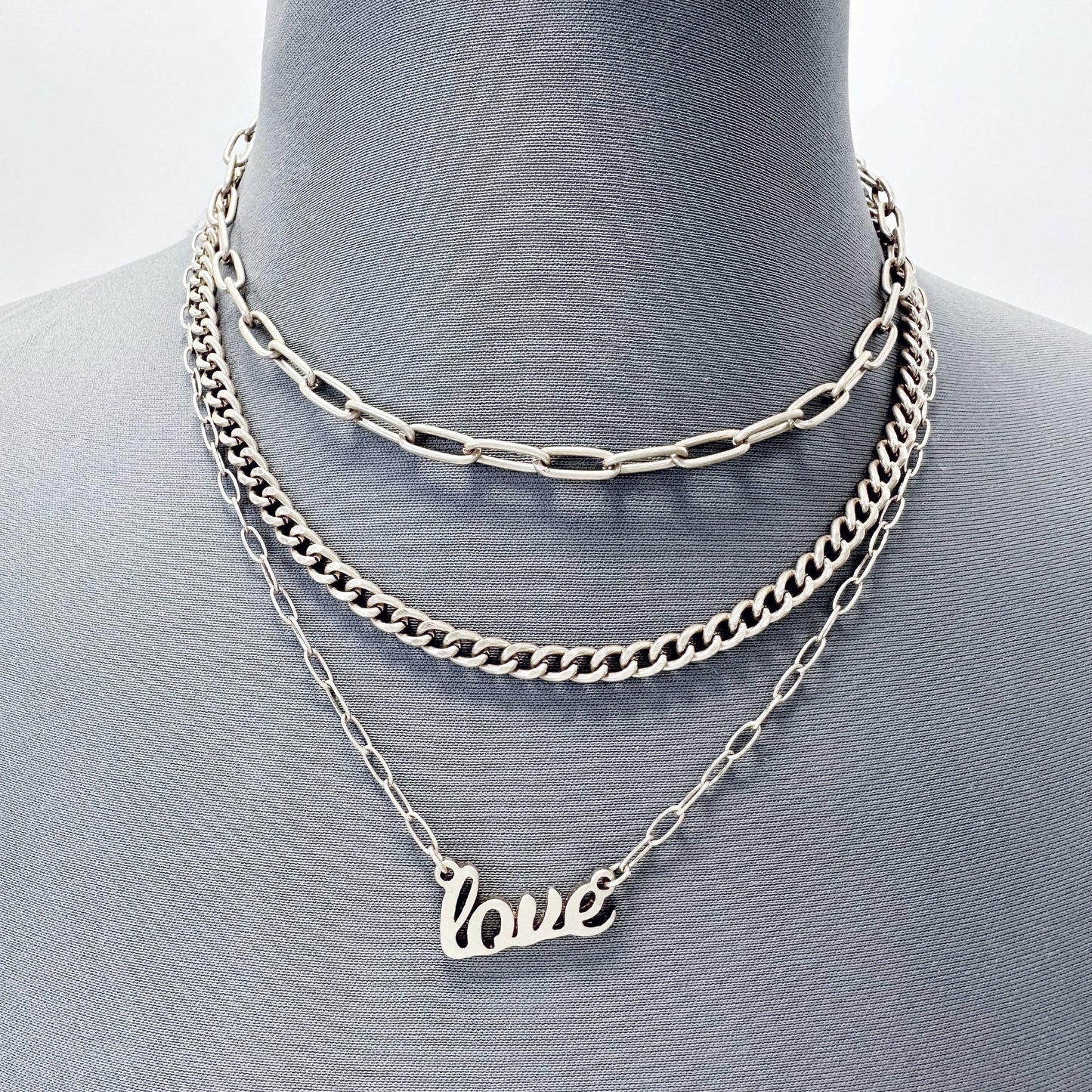 N0520 QN4452 Love Design Pendant Chain Necklace