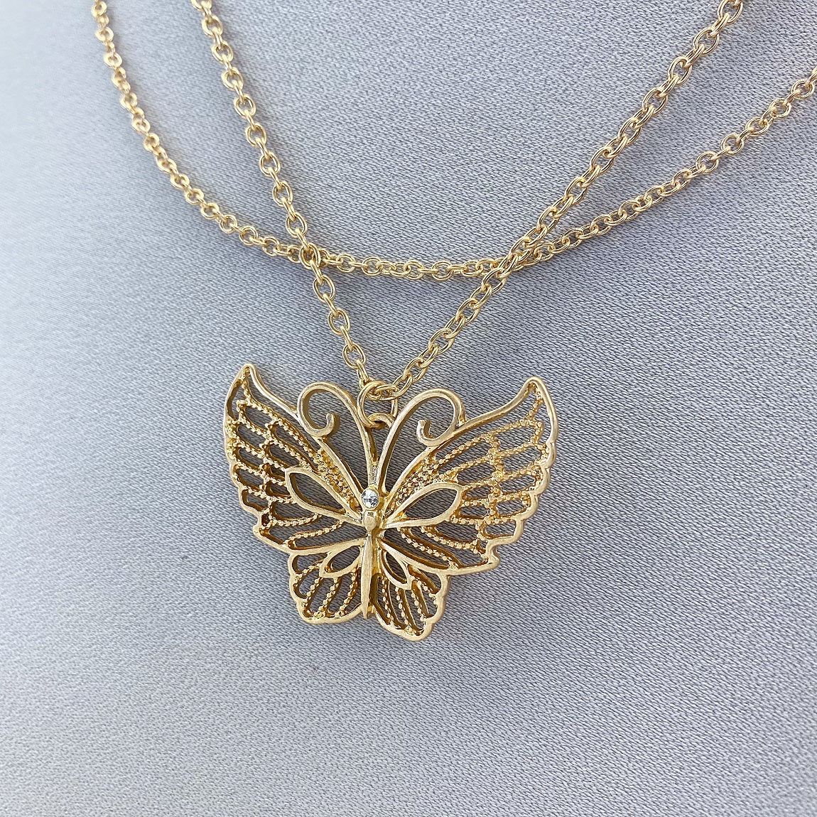 N0524 HN4724 Butterfly Pendant Layered Necklace
