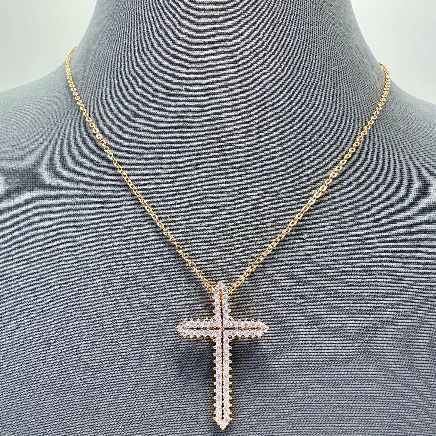 N0614 18080 Cross Pendant Necklaces