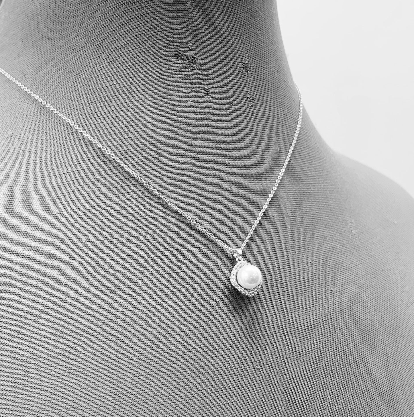 Crystal Framed Pearl Necklace Set | N0140