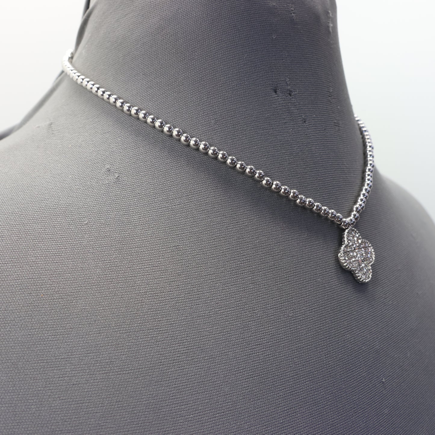 Clover Pendant Beaded Necklace | N0173