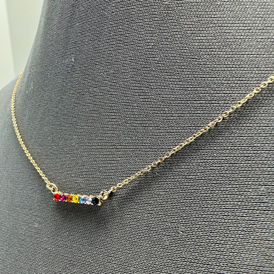 N0605 17170 Bar Pendant Necklace